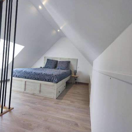 Studio Neuf Situe Au Coeur D'Un Bourg Paisible Pace  Ngoại thất bức ảnh